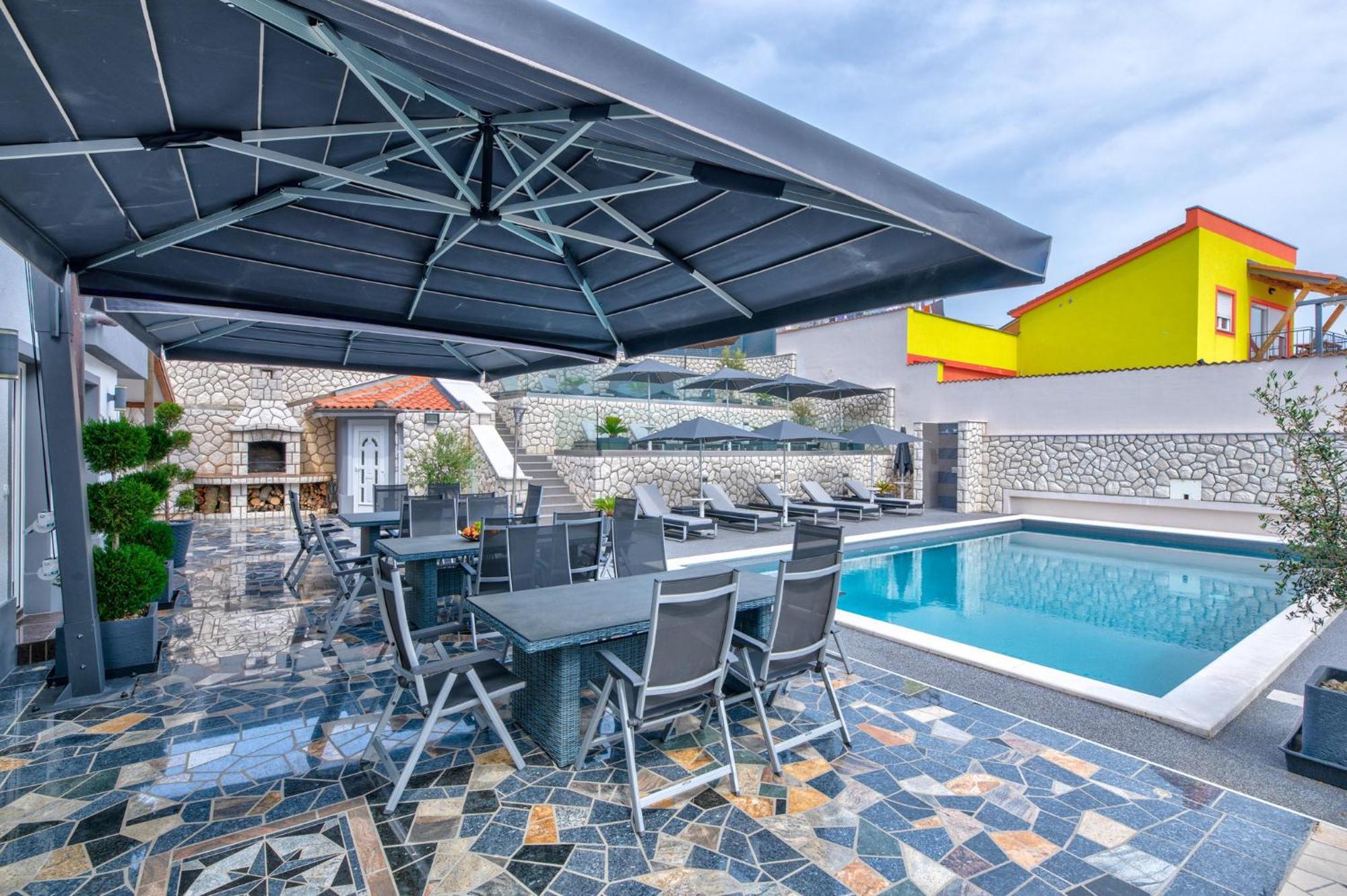 Villa Vivien Crikvenica Eksteriør bilde